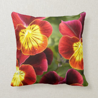 Rode en gele Pansies (Viola) Kussen