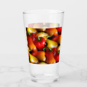 Rode en gele paprika's glas