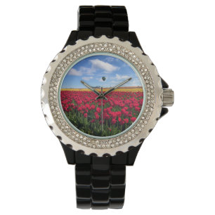 Rode en gele tulpenveld met hete luchtballon horloge