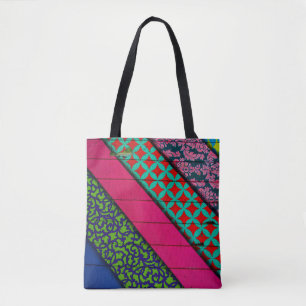 Rode en groene kleding draagtas