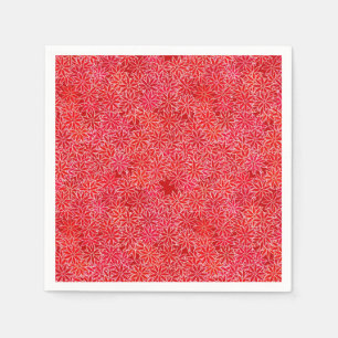 Rode en koraalbloemen, donkerrode achtergrond servet