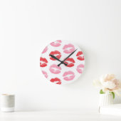 Rode en roze lippen, patroon van lippen, lippensti ronde klok (Huis)