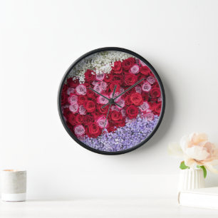 Rode en Roze Rozen met Kleurrijke Gypsophila
