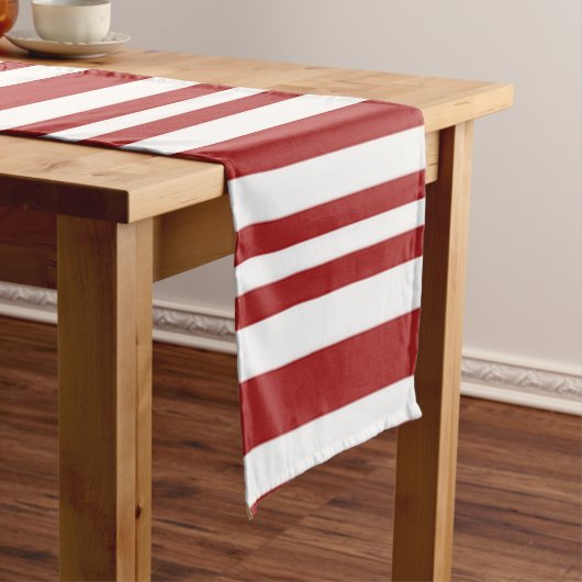 rode en witte streep korte tafelloper (Voorbeeld)