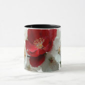 rode en witte wilde rozen mok (Midden)