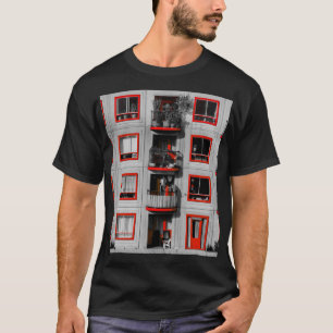 Rode gevel Zuidoost Balkon Bouwfotografie T-shirt