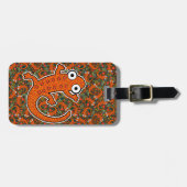 Rode gevlekte salamander op de bosbodem zwart bagagelabel (Voorkant horizontaal)