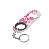 Rode kant sleutelhanger flessenopener (Achterkant Gekanteld)