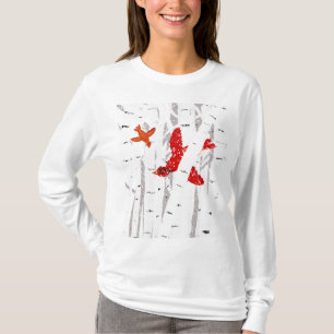 Rode kardinalen in de White Birch Trees Winter Sce T-shirt