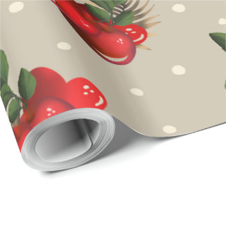 Rode kersen en aardbeien met groene bladeren op cadeaupapier