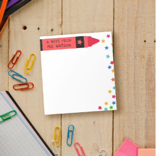 Rode Krayon en sterren kleurrijke noot van leraar Notitieblok