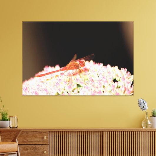 Rode libel met roze canvas afdruk (Insitu (Woonkamer))