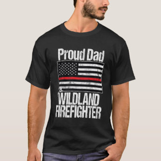 Rode lijn vlag trotse vader van een bosbrandweerma t-shirt