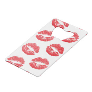Rode lippen, patroon van lippen, rode lippenstift, kredietkaart flessenopener