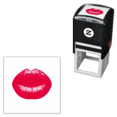 Rode lippenstift kus zelfinktende stempel (In situ)