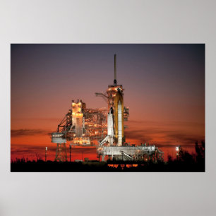 Rode lucht bij de lancering van Spaceshuttle Atlan Poster