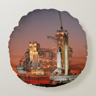 Rode lucht bij de lancering van Spaceshuttle Atlan Rond Kussen