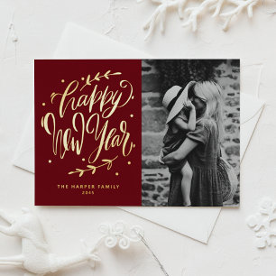 Rode moderne kalligrafie en krans nieuwjaarskaart folie feestdagen briefkaart