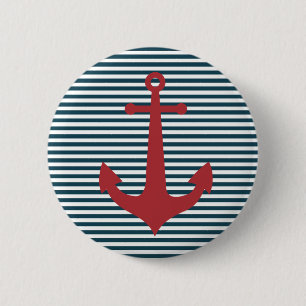 Rode nautische anker op gestreepte blauwe achtergr ronde button 5,7 cm
