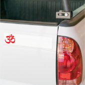 Rode Om-symbool Bumpersticker (Op Truck)