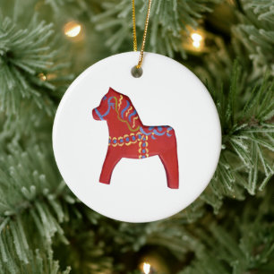 Rode paarden keramisch ornament