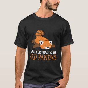 Rode Panda-liefde gemakkelijk verstoord door rode T-shirt