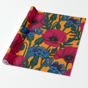Rode papaver en blauwe cornbloemen op sinaasappel cadeaupapier