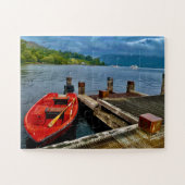 Rode roeiboot bij rustige Glasgowsteiger Legpuzzel (Horizontaal)