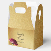 Rode Roos op Gouden Bruiloft Favor Box Bedankdoosjes (Geopend)