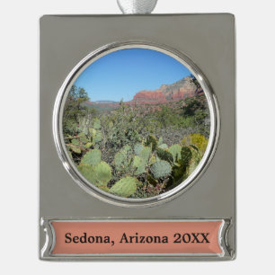Rode rotsen en cactussen I Verzilverd Banner Ornament