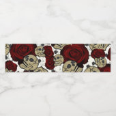 Rode rozen & schedels Zwarte bloemen gothic wit Waterfles Etiket (Enkel label)