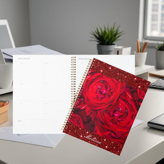 Rode rozenbloesems met dauwdruppels - fotografie planner