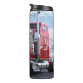 Rode Semi Truck Snowy Mountain Pass Thermosbeker (Geroteerd rechts)