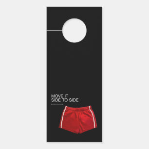 Rode sportieve korte broek met 'Move It Side To Si
