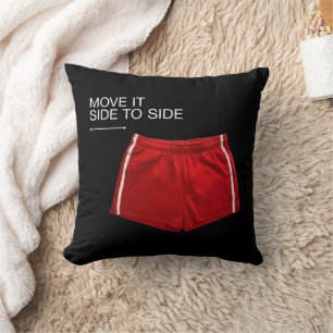 Rode sportieve korte broek met 'Move It Side To Si Kussen