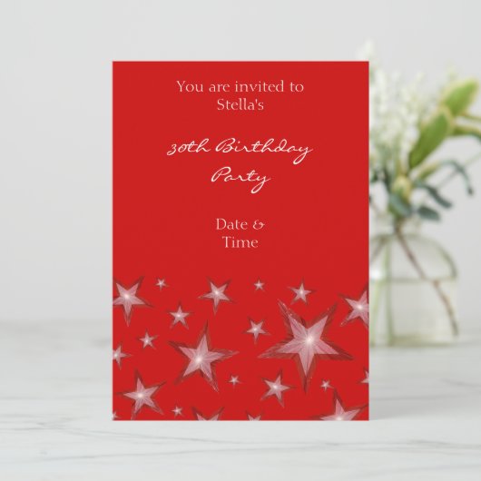 Rode sterren uitnodiging verticaal rood (Staand voorkant)