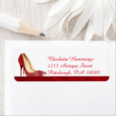 Rode stiletto's meisjesadreslabel etiket (Insitu)