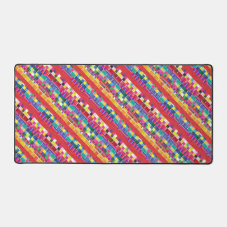 Rode strepen, strepen en kleurrijke pixels bureaumat