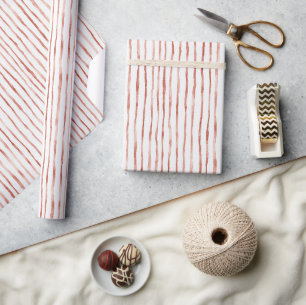 Rode Strepen Verjaardag Cadeaupapier