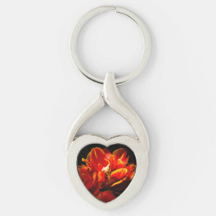 Rode tulpen donkere achtergrond sleutelhanger