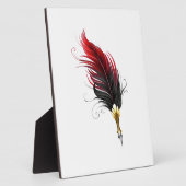 Rode veren pen met gouden penpunt fotoplaat (Zijkant)