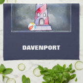 Rode vuurtoren met een achtergrond van Stormy Theedoek (Gevouwen)