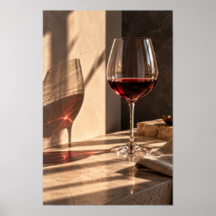 Rode wijn glas in gouden zonlicht – moderne elegan poster