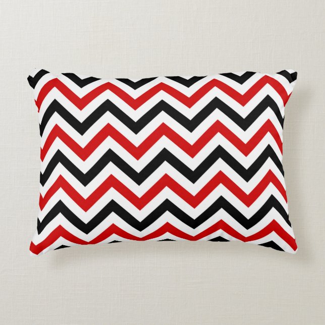 Rode, witte, zwarte Chevron ZigZag Pattern Accent Kussen (Voorkant)