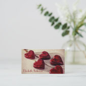 Rode Wooden Hearts verbonden aan een Koord Visitekaartje (Staand voorkant)