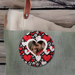 Rode, zwarte en witte harten en bloemen foto ronde button 5,7 cm