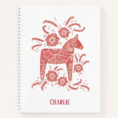Rode Zweedse Dala Horse - Aangepaste naam Notitieboek (Voorkant)