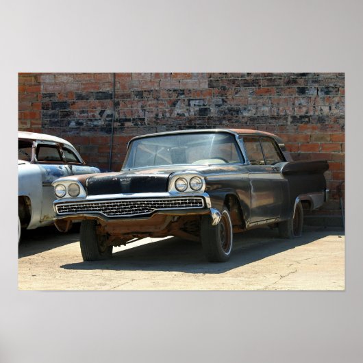 Roestige klassieke tweedeurs auto uit 1959 poster (Voorkant)