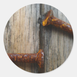 Roestige nagels in hout2 ronde sticker