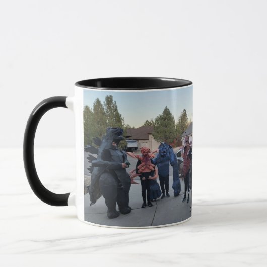 ROEW FAMILY HALLOWEEN 2024 Mug (Gauche)